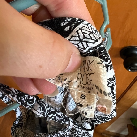 White and black pants romper - Picture 4 of 4